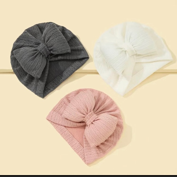3-Pack Baby Bow Decorative Hats - Picture 2 of 7